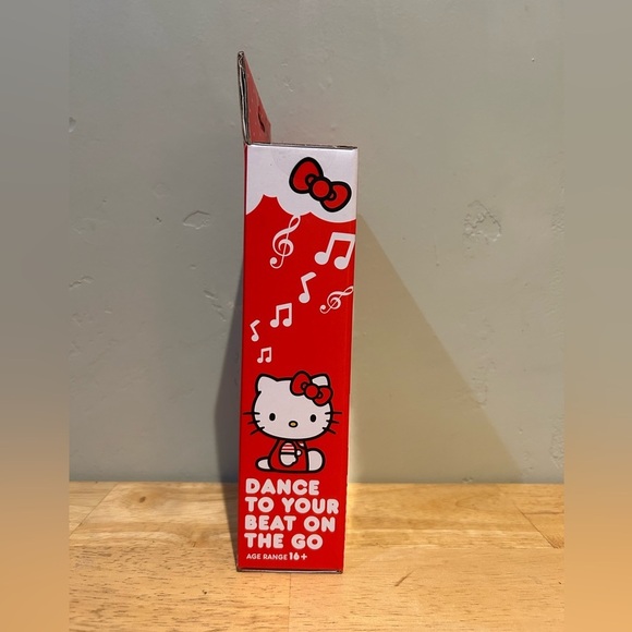 Hello Kitty Bluetooth Portable Speaker made Sanrio. Red and White. NWTS - Picture 7 of 8